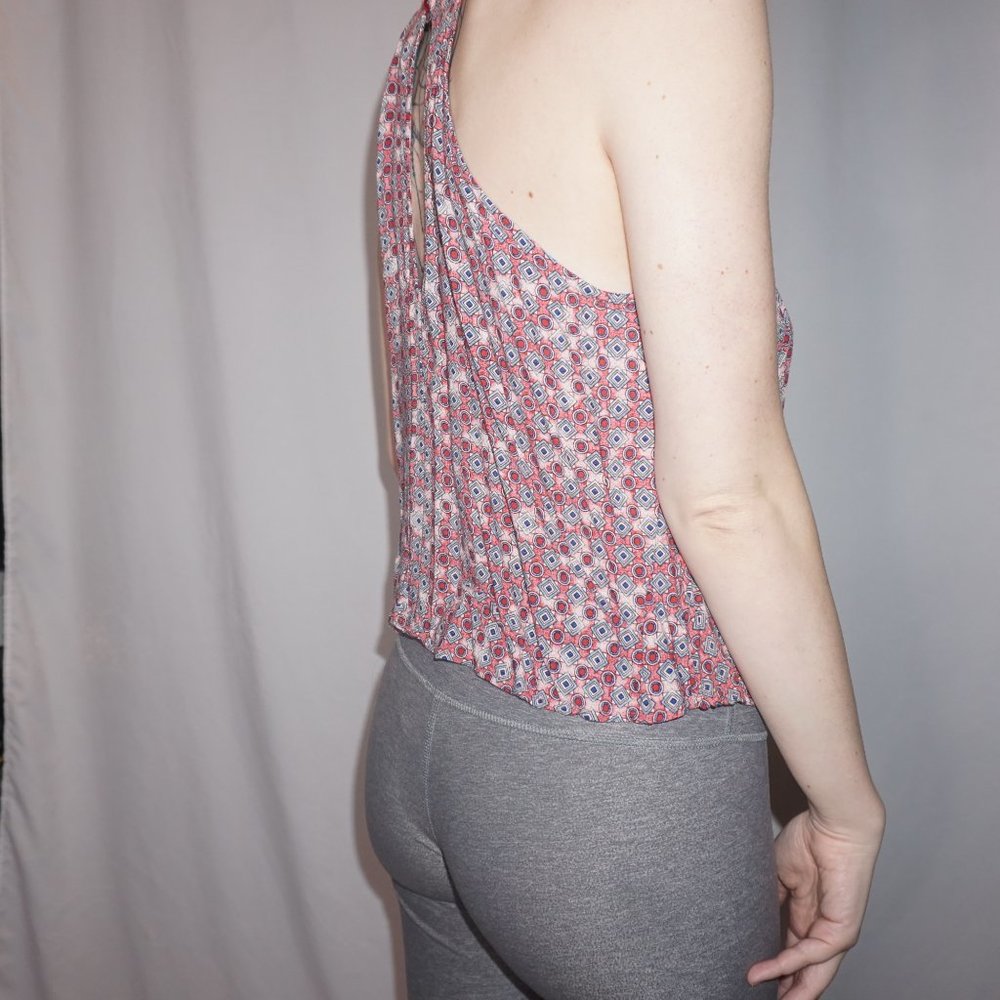 Pink Patterned Keyhole Halter Top - Picture 4 of 7